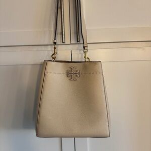 Cream Leather Tory Burch McGraw Bucket Bag